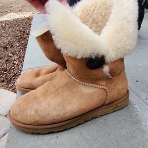 Women's UGG Boots Size 8